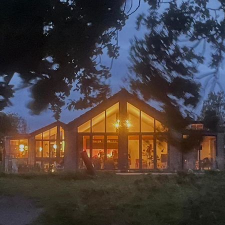 Luksus Hus I 1St Raekke, All-Incl Top Komfort Med Spa Og Skov Strøby Ladeplads 외부 사진
